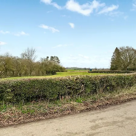 Lockwood Barn Salton